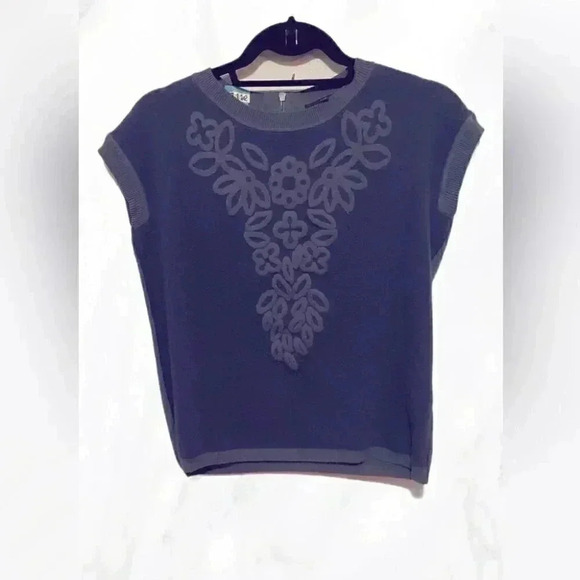 Weekend by Max Mara sleeveless appliqué vest XS - Picture 2 of 5